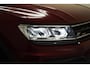 Volkswagen Tiguan 2.0 TSI 180pk 4Motion R Line Highline Aut. [ Panorama Trekhaak Adapt.cruise ]Camera ]