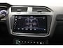 Volkswagen Tiguan 2.0 TSI 180pk 4Motion R Line Highline Aut. [ Panorama Trekhaak Adapt.cruise ]Camera ]