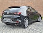 Mazda 3 2.0 e-SkyActiv-X M Hybrid 186 Prime-line NAVI | ACHTERUITRIJCAMERA | APPLE CARPLAY / ANDROID | LED | 16 INCH LMV