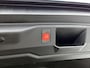 Peugeot 5008 SUV GT Hybrid 145pk Automaat | 7 Zitplaatsen | Navigatie | Achteruitrijcamera | Stoel- en stuurverwarming | Adaptieve Cruise Control | Climate Control | Parkeersensoren v+a | Matrix Led koplampen | Keyless | Draadloze Apple Carplay / Android Auto | Donker getint glas | 19" Lichtmetalen velgen |