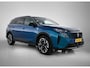 Peugeot 5008 SUV GT Hybrid 145pk Automaat | 7 Zitplaatsen | Navigatie | Achteruitrijcamera | Stoel- en stuurverwarming | Adaptieve Cruise Control | Climate Control | Parkeersensoren v+a | Matrix Led koplampen | Keyless | Draadloze Apple Carplay / Android Auto | Donker getint glas | 19" Lichtmetalen velgen |
