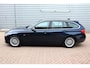 BMW 3-Serie Touring 320i High Executive O.a: Stoelverw, Leder, Clima, Navi, Cruise, PDC, Etc. All-in prijs!