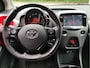 Toyota Aygo 1.0 VVT-i x-joy 15Inch LMV - Afn.trekhaak - Climatronic -DAB - Achteruitrijcamera - Apple Carplay
