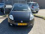Fiat Punto Grande 1.4 Edizione Blue & Me! NIEUWE APK l AIRCO ECC l MTF-STUUR l LMV l GOED ONDERHOUDEN!