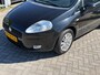 Fiat Punto Grande 1.4 Edizione Blue & Me! NIEUWE APK l AIRCO ECC l MTF-STUUR l LMV l GOED ONDERHOUDEN!
