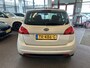 Kia Venga 1.6 CVVT X-ecutive Automaat | Panoramadak | Cruise control | Airco | Stoelverwarming | Bluetooth