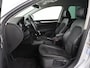 Skoda Superb 1.8 TSI Ambition Business | Leder/Alcantara | Stoelverwarming | Trekhaak | Bi-Xenon | Climate control | Parkeerhulp | Cruise control | Getint glas