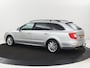 Skoda Superb 1.8 TSI Ambition Business | Leder/Alcantara | Stoelverwarming | Trekhaak | Bi-Xenon | Climate control | Parkeerhulp | Cruise control | Getint glas