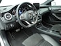 Mercedes-Benz GLA 180 Business Solution AMG | Panoramadak | Camera | Stoelverwarming