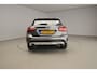 Mercedes-Benz GLA 180 Business Solution AMG | Panoramadak | Camera | Stoelverwarming