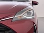 Toyota Yaris 1.5I Hybrid Aut. Premium Panoramadak Trekhaak Navi Camera Ecc Cruise Control Keyless Lane Assist Lmv Privacy Glas Isofix DAB USB Bluetooth Regen-Lichtsensor Dealeronderhouden Origineel Nederlandse Auto