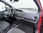 Toyota Yaris 1.5I Hybrid Aut. Premium Panoramadak Trekhaak Navi Camera Ecc Cruise Control Keyless Lane Assist Lmv Privacy Glas Isofix DAB USB Bluetooth Regen-Lichtsensor Dealeronderhouden Origineel Nederlandse Auto