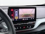 Volkswagen ID.4 First 82kWh Trekhaak Warmtepomp SOH 90% Adap.Cruise Stoelverwarming Apple Carplay Android Auto Navi Ecc Camera Lmv 20" Voorruitverwarming Privacy Glas Led DAB 1.000KG Trekgewicht Origineel Nederlandse Auto