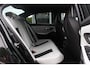 BMW M3 3-serie Competition / 360Camera / Carbon / Head-up / Keyless / Leder / 19'' / CarPlay / Dealer onderhouden / Stuur+Stoelverwarming / Dodehoek / DAB / ACC