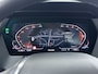 BMW 1-Serie 118i Aut. Sport Line Live cockpit pro Shadow-line Stoelverwarming Apple Carplay Android Auto Navi Ecc Cruise Control Pdc Business Edition Lmv 17" Led DAB Regen-Lichtsensor Verkeersbord detectie Rijstrooksensor Dealeronderhouden