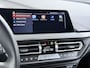 BMW 1-Serie 118i Aut. Sport Line Live cockpit pro Shadow-line Stoelverwarming Apple Carplay Android Auto Navi Ecc Cruise Control Pdc Business Edition Lmv 17" Led DAB Regen-Lichtsensor Verkeersbord detectie Rijstrooksensor Dealeronderhouden