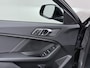BMW 1-Serie 118i Aut. Sport Line Live cockpit pro Shadow-line Stoelverwarming Apple Carplay Android Auto Navi Ecc Cruise Control Pdc Business Edition Lmv 17" Led DAB Regen-Lichtsensor Verkeersbord detectie Rijstrooksensor Dealeronderhouden