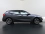 BMW 1-Serie 118i Aut. Sport Line Live cockpit pro Shadow-line Stoelverwarming Apple Carplay Android Auto Navi Ecc Cruise Control Pdc Business Edition Lmv 17" Led DAB Regen-Lichtsensor Verkeersbord detectie Rijstrooksensor Dealeronderhouden