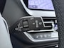 BMW 1-Serie 118i Aut. Sport Line Live cockpit pro Shadow-line Stoelverwarming Apple Carplay Android Auto Navi Ecc Cruise Control Pdc Business Edition Lmv 17" Led DAB Regen-Lichtsensor Verkeersbord detectie Rijstrooksensor Dealeronderhouden