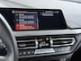 BMW 1-Serie 118i Aut. Sport Line Live cockpit pro Shadow-line Stoelverwarming Apple Carplay Android Auto Navi Ecc Cruise Control Pdc Business Edition Lmv 17" Led DAB Regen-Lichtsensor Verkeersbord detectie Rijstrooksensor Dealeronderhouden