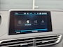 Peugeot 3008 1.2 PureTech Crossway Carplay Camera Trekhaak Navi 18"