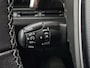 Peugeot 3008 1.2 PureTech Crossway Carplay Camera Trekhaak Navi 18"