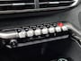 Peugeot 3008 1.2 PureTech Crossway Carplay Camera Trekhaak Navi 18"