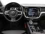 Volvo V60 T6 PLUG-IN HYBRID INSCRIPTION HARMAN KARDON 19INCH GETINT GLAS L