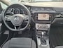 Volkswagen Touran 1.5 TSI Highline Business R 7p panoramadak / camera / trekhaak