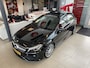 Mercedes-Benz A-klasse 180 Ambition,AMG Line,Automaat,Panoramadak,Navigatie,Parkeerassistent,Climate&Cruisecontrol,Spraakbediening,Leder/Alcantara,Stoelverwarming,18 Inch Lmv,Nieuwstaat !!!