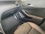 Mercedes-Benz A-klasse 180 Ambition,AMG Line,Automaat,Panoramadak,Navigatie,Parkeerassistent,Climate&Cruisecontrol,Spraakbediening,Leder/Alcantara,Stoelverwarming,18 Inch Lmv,Nieuwstaat !!!