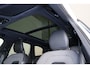 Volvo XC60 T8 Recharge AWD R-Design - Panorama/schuifdak - IntelliSafe Assist & Surround - Harman/Kardon audio - Adaptieve LED koplampen - Parkeercamera achter - Verwarmde voorstoelen, stuur & achterbank - Parkeersensoren voor & achter - Elektr. bedienb. voorstoelen met geheugen - Draadloze tel. lader - Standkachel - Extra getint glas - Semi elektr. inklapbare trekhaak - 19 inch LMV