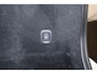 Volvo XC60 T8 Recharge AWD R-Design - Panorama/schuifdak - IntelliSafe Assist & Surround - Harman/Kardon audio - Adaptieve LED koplampen - Parkeercamera achter - Verwarmde voorstoelen, stuur & achterbank - Parkeersensoren voor & achter - Elektr. bedienb. voorstoelen met geheugen - Draadloze tel. lader - Standkachel - Extra getint glas - Semi elektr. inklapbare trekhaak - 19 inch LMV