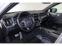 Volvo XC60 T8 Recharge AWD R-Design - Panorama/schuifdak - IntelliSafe Assist & Surround - Harman/Kardon audio - Adaptieve LED koplampen - Parkeercamera achter - Verwarmde voorstoelen, stuur & achterbank - Parkeersensoren voor & achter - Elektr. bedienb. voorstoelen met geheugen - Draadloze tel. lader - Standkachel - Extra getint glas - Semi elektr. inklapbare trekhaak - 19 inch LMV