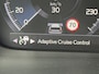 Volvo XC40 1.5 T4 Plug-in hybrid Ultimate Dark (Elektrisch Schuifdak - Trekhaak - Harman/Kardon - Leder incl verwarming/geheugen - Elektrische Klep - 19"Zwart - Adaptieve Cruise Controle)