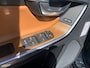 Volvo XC60 2.0 T5 FWD Ocean Race Airco | Camera | Cruise Control | Elktrische Stoelen | LMV 18" | Leer | Navi | PDC V&A | Pano | Stoel-Stuurverwarming |