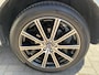 Volvo XC60 2.0 T5 FWD Ocean Race Airco | Camera | Cruise Control | Elktrische Stoelen | LMV 18" | Leer | Navi | PDC V&A | Pano | Stoel-Stuurverwarming |