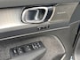 Volvo XC40 2.0 B4 Plus Black Edition Europa / Panorama dak / Nubuck bekleding / Extra getint glas