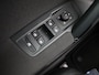 Volkswagen Tiguan 1.5 TSI Life Business 150PK DSG Trekhaak, Achteruitrijcamera, 17" LM Velgen, Stoelverwarming, Navi, Adatpieve Cruise Control