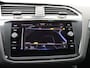 Volkswagen Tiguan 1.5 TSI Life Business 150PK DSG Trekhaak, Achteruitrijcamera, 17" LM Velgen, Stoelverwarming, Navi, Adatpieve Cruise Control