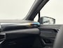 Renault Clio 1.8 Hybrid 160 esprit Alpine / Fabrieksgarantie tot 03-02-2031 / Cruise control adaptief met Stop&Go en stuurhulp / Airco (automatisch) / Lichtmetalen velgen 18" / Hele lage kilometers /