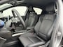 Renault Clio 1.8 Hybrid 160 esprit Alpine / Fabrieksgarantie tot 03-02-2031 / Cruise control adaptief met Stop&Go en stuurhulp / Airco (automatisch) / Lichtmetalen velgen 18" / Hele lage kilometers /