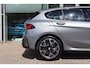 BMW 1-Serie (f70) 120 M-SPORT 150pk AUT I Carplay I Harman Kardon I Navi I DAB I Sfeerverlichting