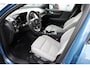 Volvo EC40 Single Motor Extended Range Business Edition 82kWh | **17% BIJTELLING**| Panoramadak | Verwarmbare voorstoelen & stuurwiel | Apple carplay/Android auto | 360 graden camera | Warmtepomp | Adaptive cruise control