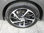 Toyota Yaris Hybrid Bi-Tone panorama 28.000 km