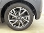 Toyota Yaris 1.5 Hybrid TeamNL | Trekhaak | Navigatie | Stoelverwarming | Dealer Onderhouden | Onderweg-naar-dealer