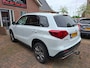 Suzuki Vitara 1.4 Boosterjet Select Smart Hybrid Metallic wit. o.a. camera, carplay, navi, adap.cruise, stoelverw, trekhaak, etc.