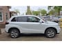 Suzuki Vitara 1.4 Boosterjet Select Smart Hybrid Metallic wit. o.a. camera, carplay, navi, adap.cruise, stoelverw, trekhaak, etc.