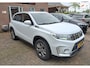 Suzuki Vitara 1.4 Boosterjet Select Smart Hybrid Metallic wit. o.a. camera, carplay, navi, adap.cruise, stoelverw, trekhaak, etc.