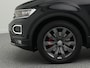 Volkswagen T-Roc AUTOMAAT 1.5 TSI 150 PK DSG Sport | LED | Navigatie | Trekhaak | Stoelverwarming | Adaptieve Cruise Control |